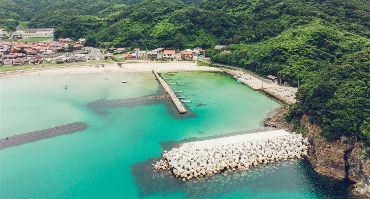 海がある「空き屋」を一棟貸しの宿泊施設にリノベーション